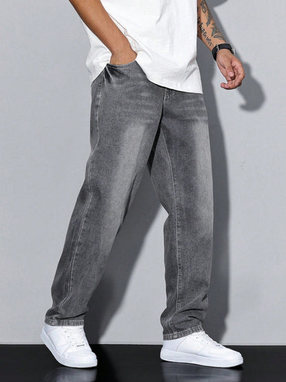 Men's Relaxed Straight Leg Jeans