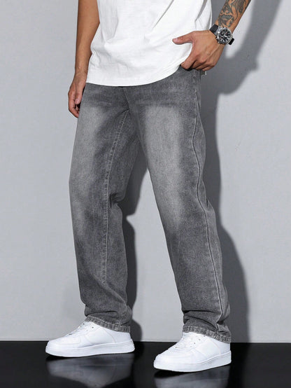 Men's Relaxed Straight Leg Jeans