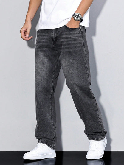 Men's Relaxed Straight Leg Jeans