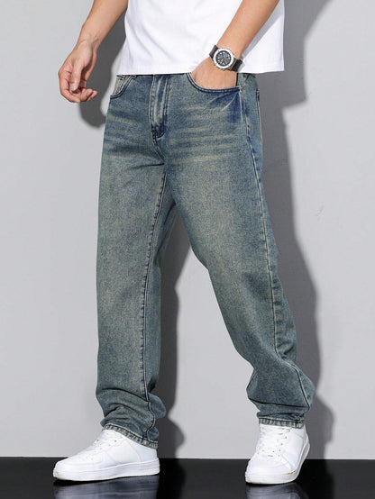 Men's Relaxed Straight Leg Jeans